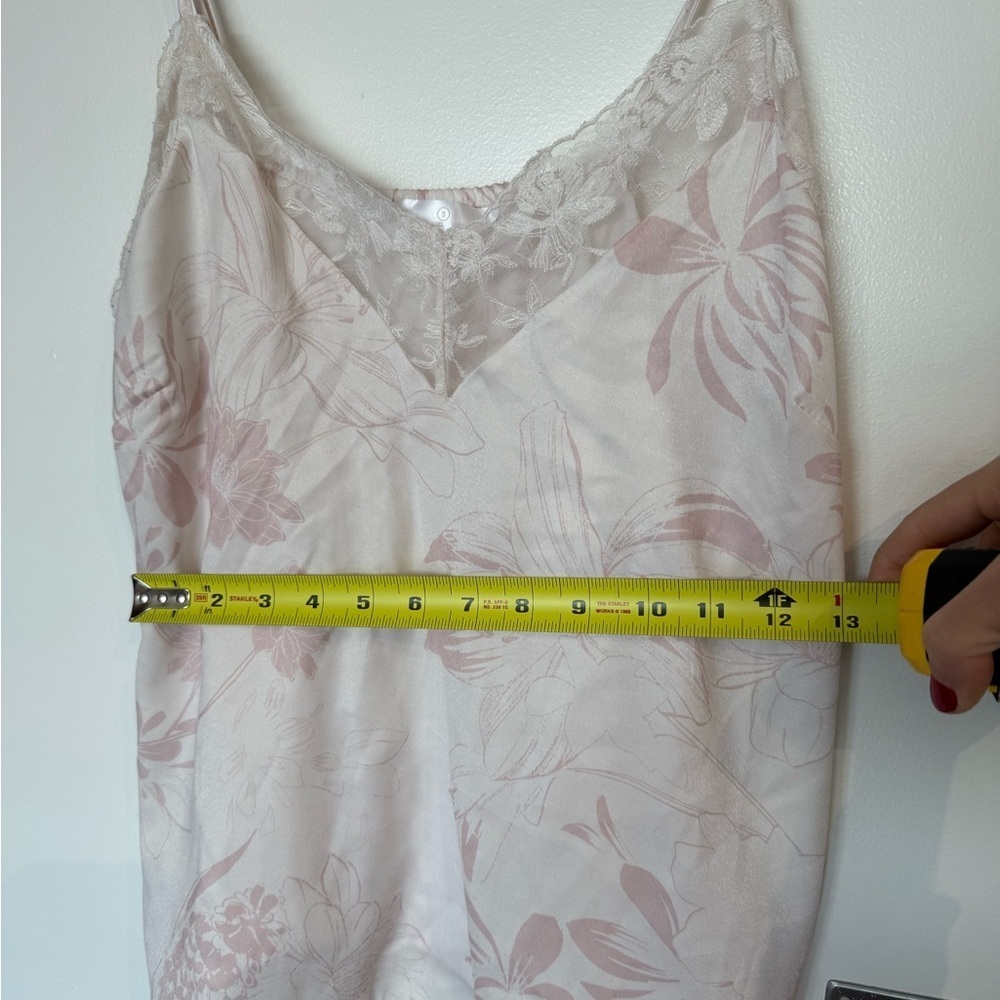 Love Pink Floral Lace Chemise - Picture 4 of 7
